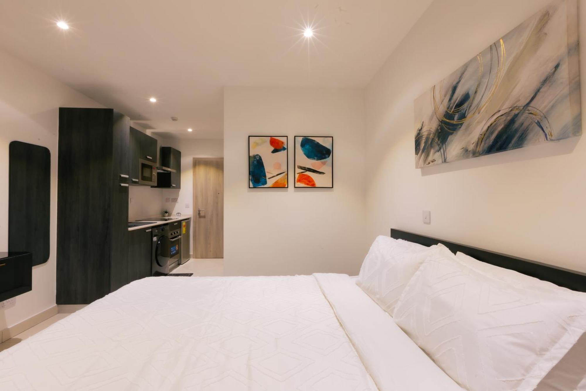 7 Minutes From The Airport - Chic Studio أكرا المظهر الخارجي الصورة